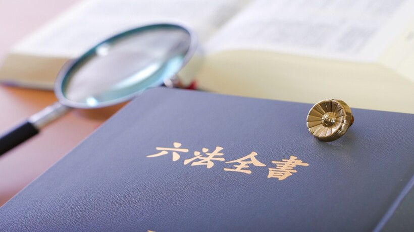 ファクタリングで弁護士に相談すべきトラブルは？依頼時のポイントとよくある質問も解説